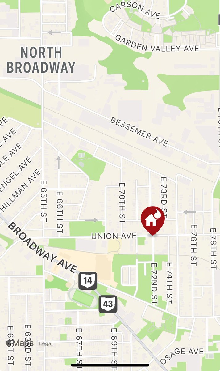 Happening now. 2020hrs.   
#ClevelandFirefighters are battling a HOUSE FIRE.   E.72/Union #Battalion2
North Broadway ave neighborhood  
Ward 2