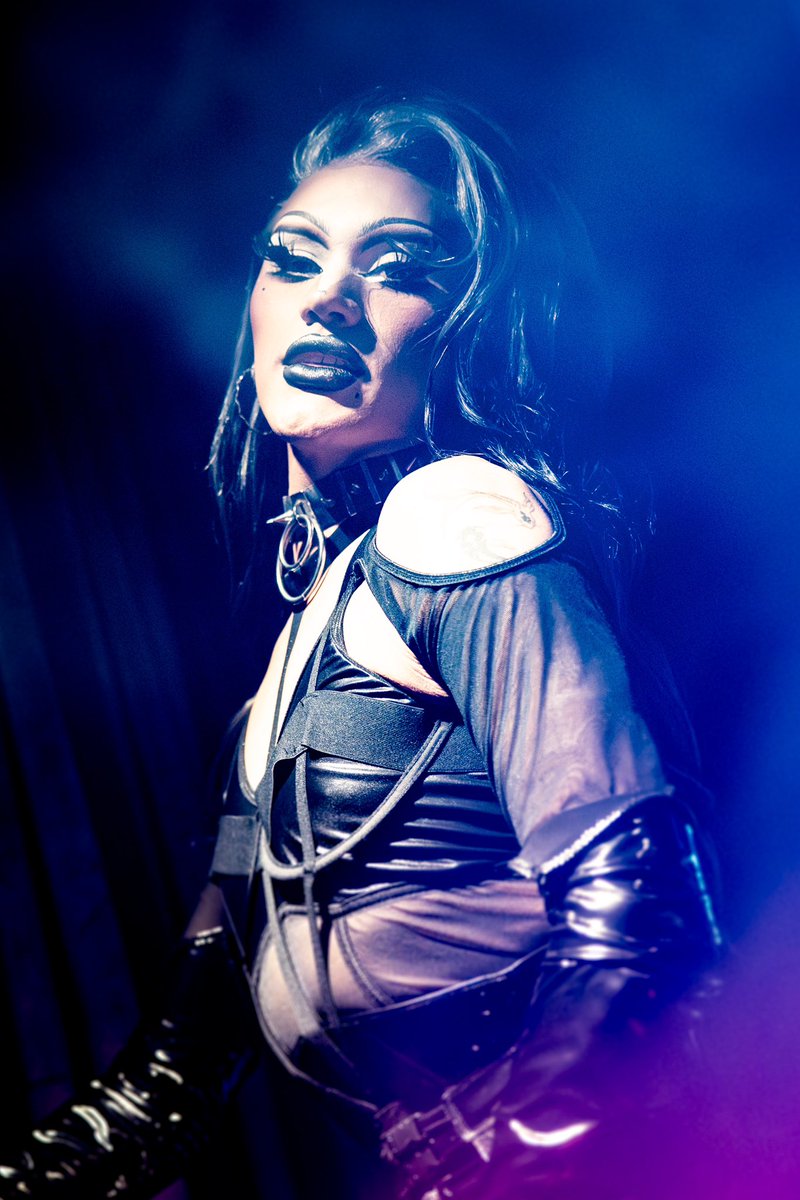 I didn’t realize how prominent my butt chin was lmaoooooo 🍑