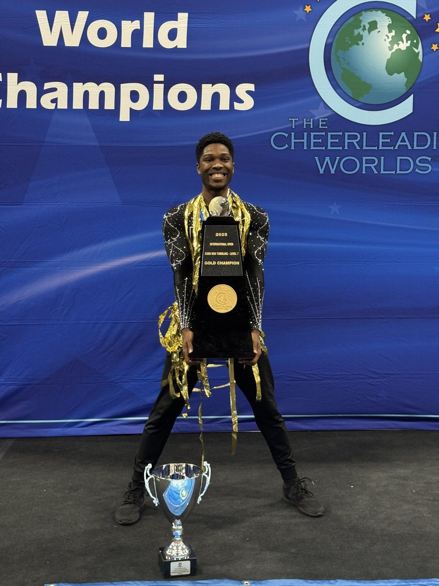 La’Darius_Minajjj tweet media