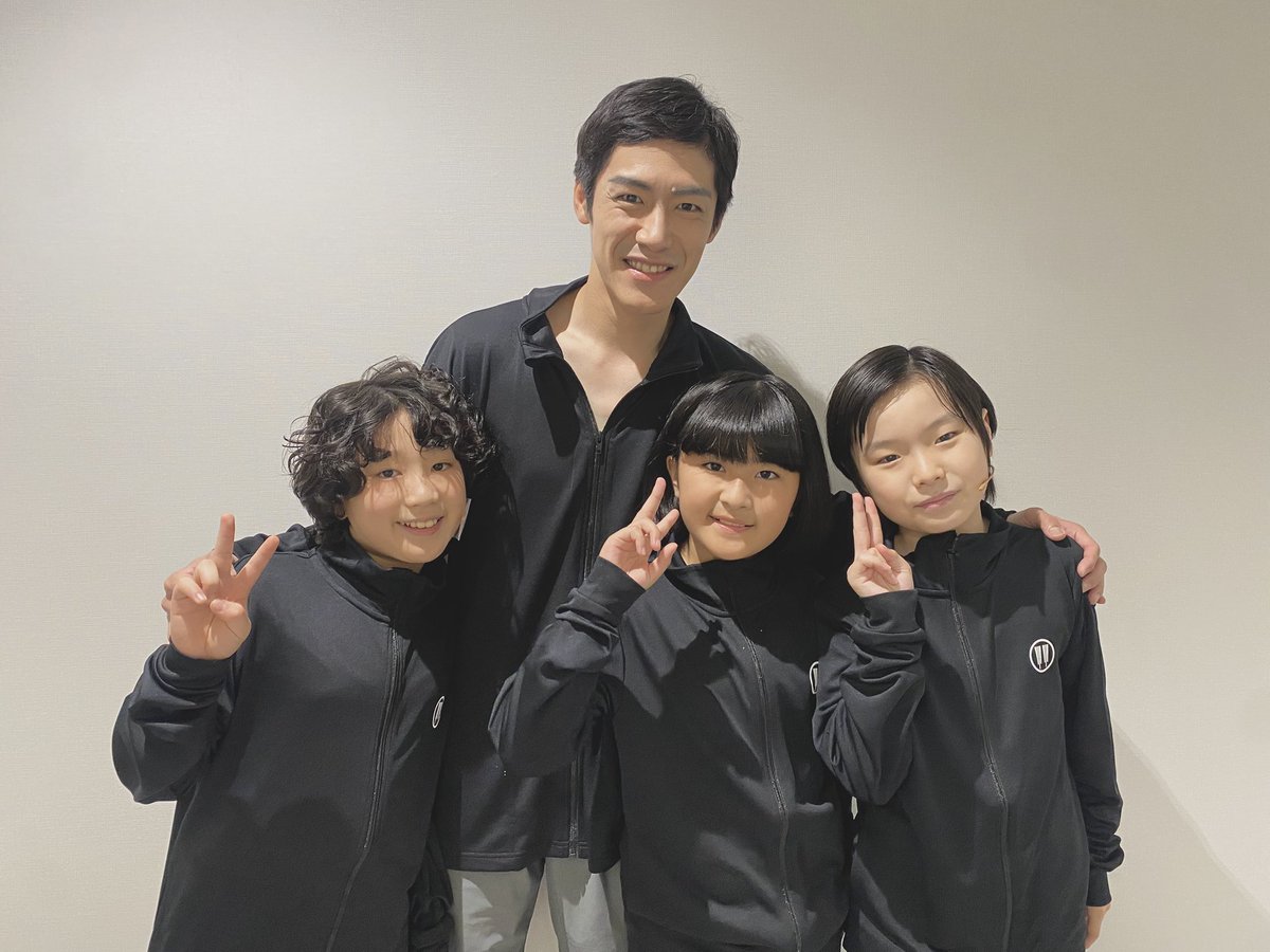 hiromasaito2's tweet image. #ミュージカル昭和元禄落語心中
大千穐楽公演の子役達✨
#大久保壮駿 くん
#豊田侑泉 くん
#大谷茉奈 ちゃん
3人とも本当に役にハマってて素晴らしかった✨
そしてしっかり者😄
どんどん成長するみんなにまた会える日を楽しみにしてます♪
本当にお疲れ様でした✨
#大千穐楽