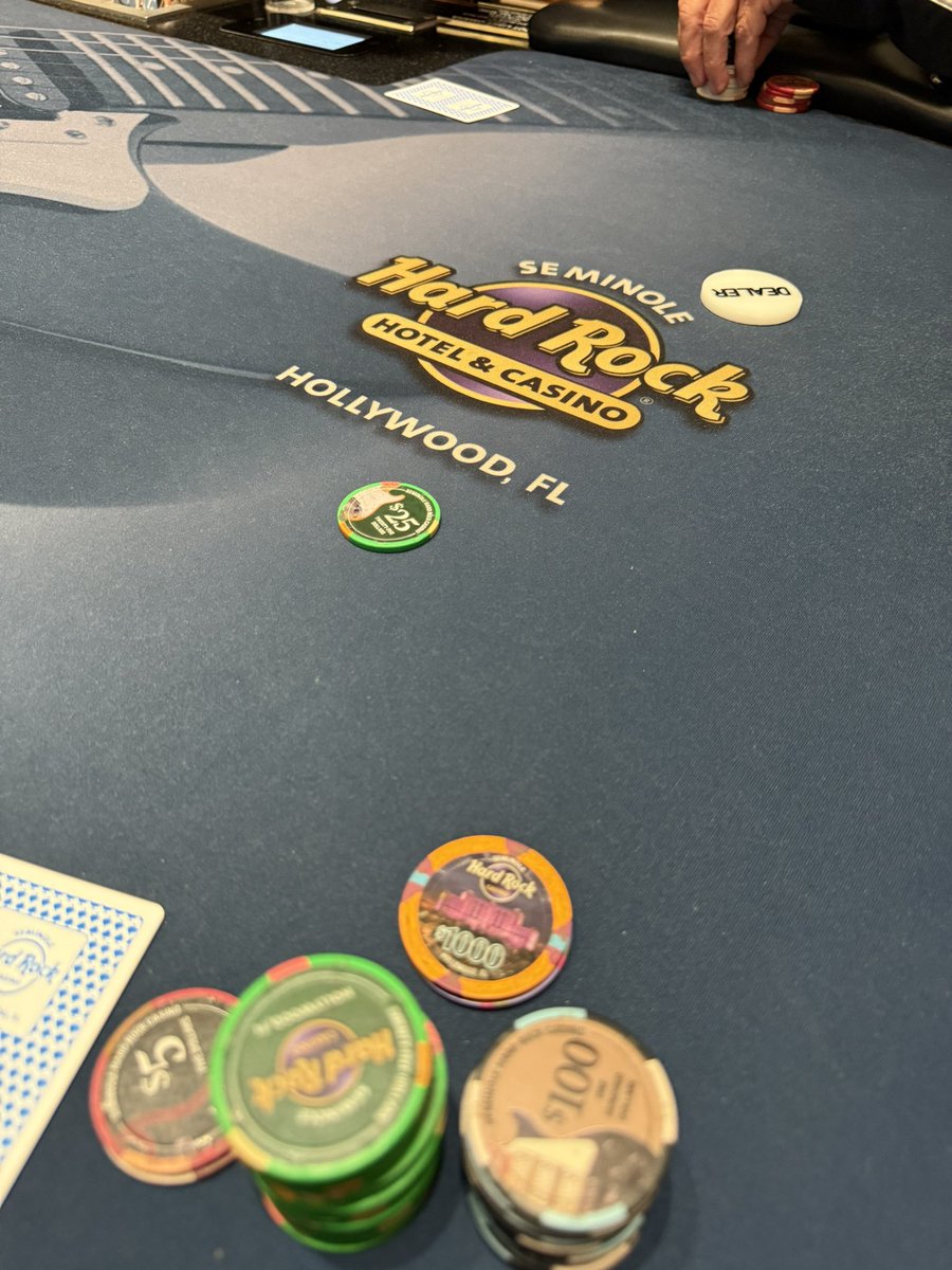 Sales pumping, weather is warm, casino is a short drive away! Life is good… 

Came to Miami early and ready for the Miami sellers conference! Can’t wait to see my internet friends in person!! <a href="/re_fba/">Dylan</a> <a href="/flips4miles/">Miles</a> <a href="/coreyganim/"></a> <a href="/jonahhodges_/">Jonah 📦</a> <a href="/CajuaRobinson/">Cajua</a>