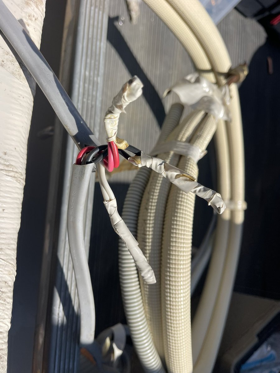 エアコン取り付け工事　配管セット！　地域限定取り付け工事無料❗️ エアコン取り付け工事 配管セット！ 地域限定取り付け工事無料