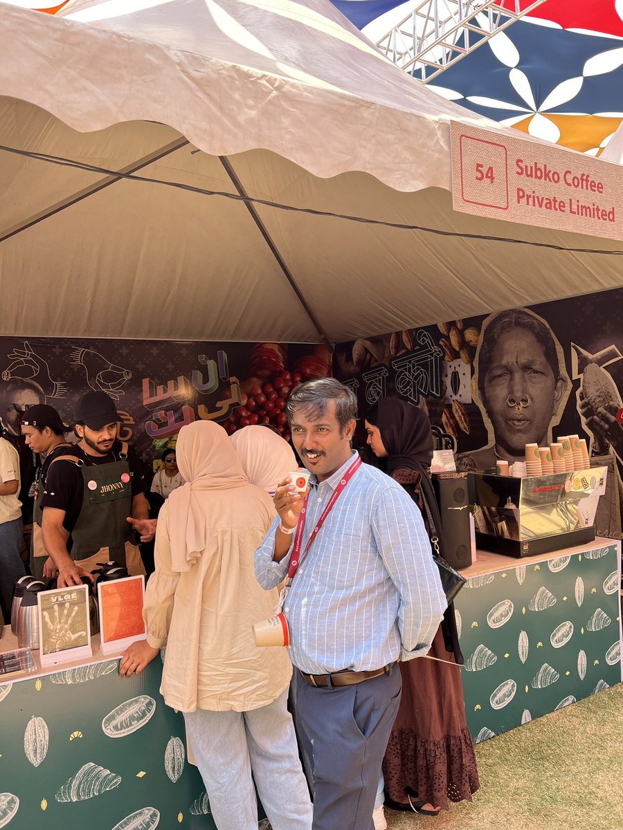 siluvaiamalan's tweet photo. Joyfully immersed in the #IndiaInternationalCoffeeFestival, a groundbreaking gathering that unites national brands to unveil international treasures.. My heart brims with affection for my cherished coffee community, especially @LevistaCoffee #acoffeecelebration https://t.co/Qi3jLpXNup