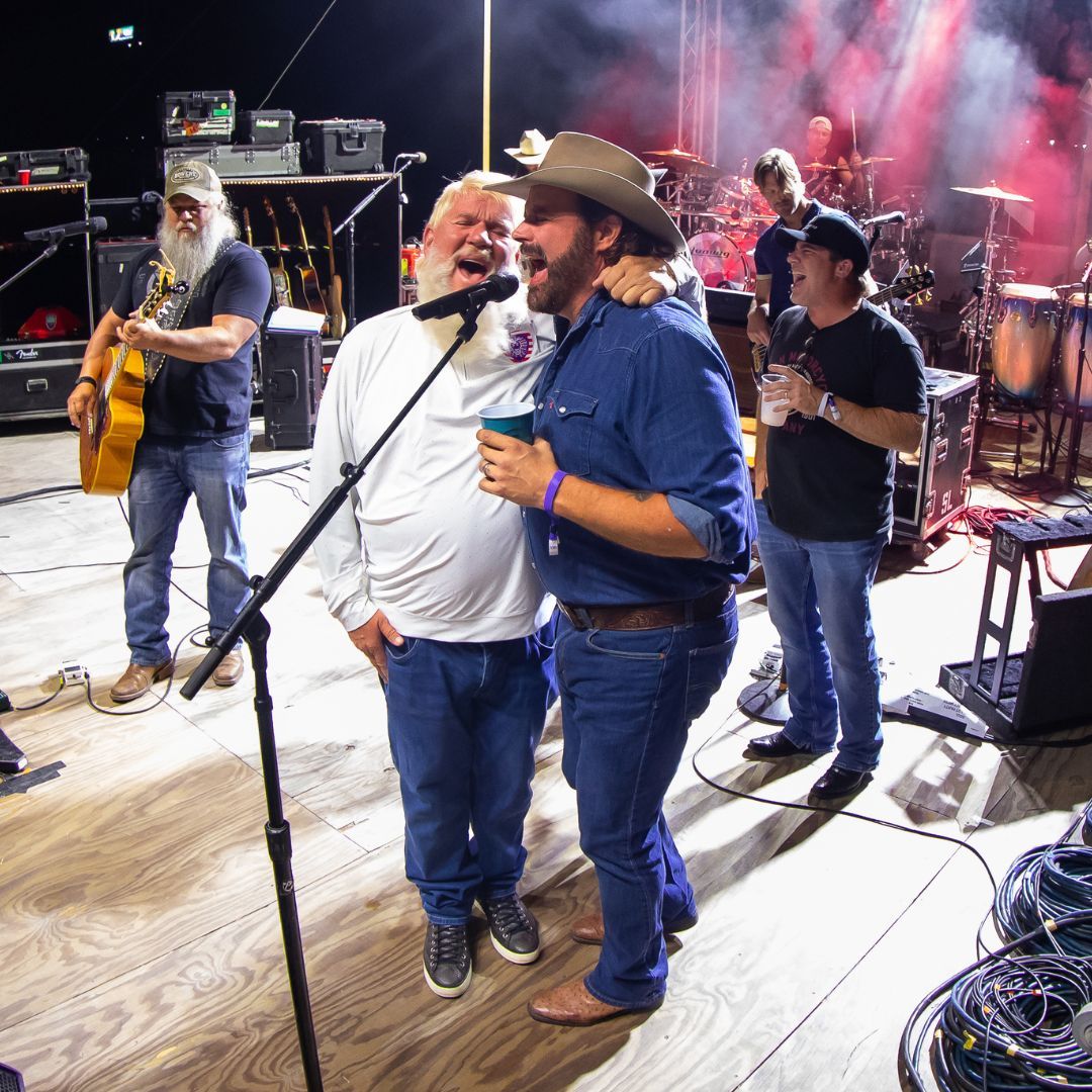 We wish a very Happy Birthday to Pro Golfer, John Daly!  Whether teeing off on the greens or singing onstage, John always ensures everyone has a great time at our events! Thank you for all you do for NMF!! Have an amazing day! 🎉