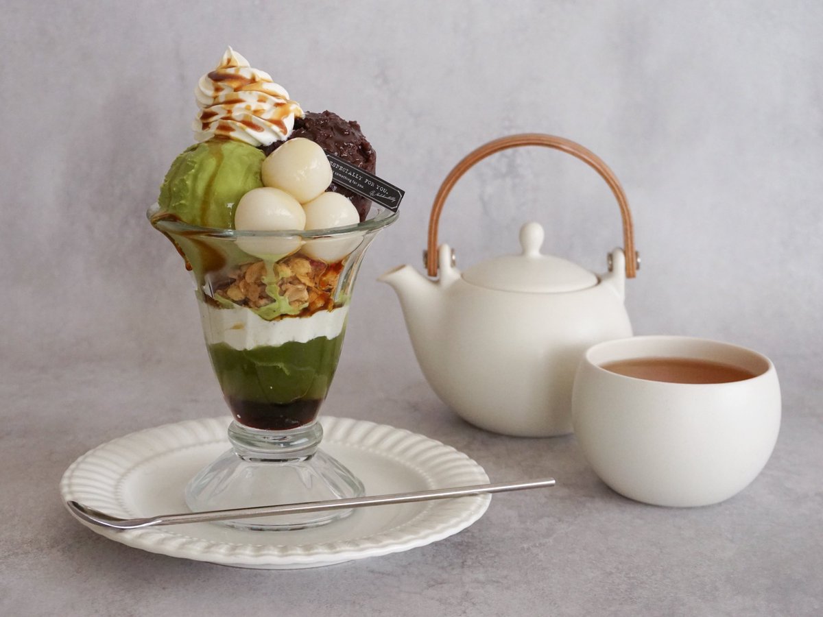 いつもフルーツのパフェばかり作っているので、抹茶パフェを作りました🌱
某抹茶スイーツカフェのパフェにそっくりになってしまった🥲
それぞれのパーツが協奏し合う、初夏にぴったりのひんやり甘苦いパフェになりました🤤

お茶はダージリンファーストフラッシュ バラスン茶園🌱

#お菓子作り #茶好連