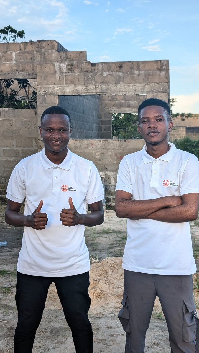 CHAIRMAN AND HIS SECRETARY  😁