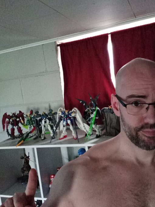 Watch Primaltime's leaked NSFW photo on TwXstars