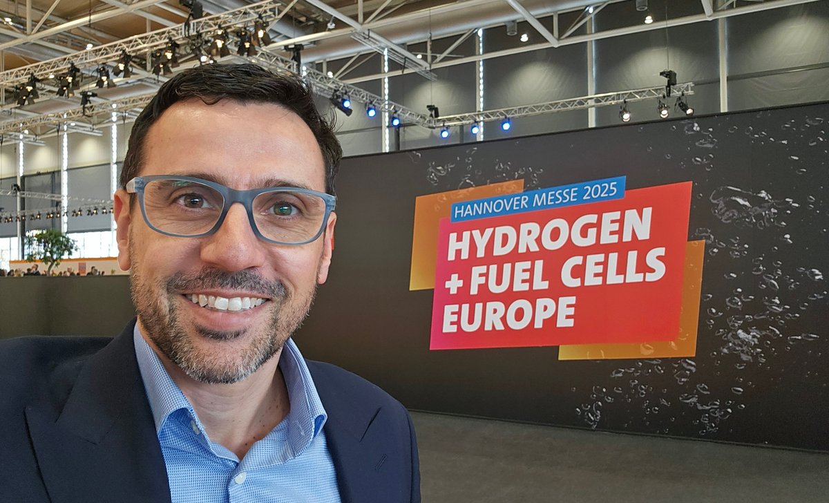 EnduaH2's tweet image. It was great to be part of the momentum at the world’s biggest industrial trade fair and a powerhouse of ideas, Hannover Messe 2025. The event showcased the latest in #cleantech and #h2tech, and everything in between, from robotic assistants to AI integration and beyond. #HM25