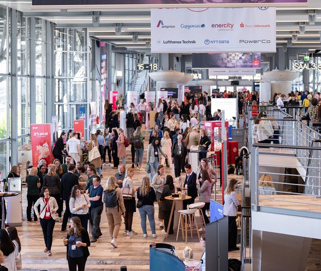 EnduaH2's tweet image. It was great to be part of the momentum at the world’s biggest industrial trade fair and a powerhouse of ideas, Hannover Messe 2025. The event showcased the latest in #cleantech and #h2tech, and everything in between, from robotic assistants to AI integration and beyond. #HM25