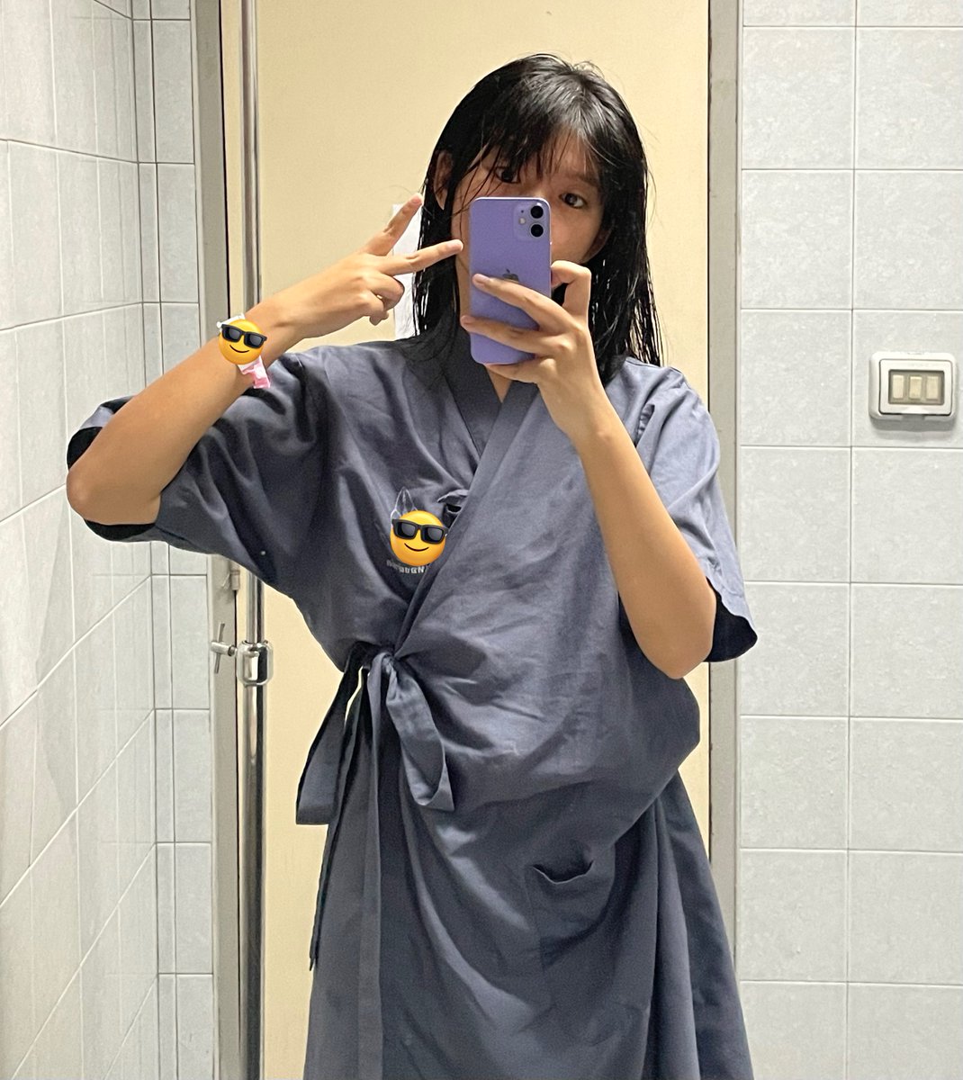 surgery time! see you guys later 😁