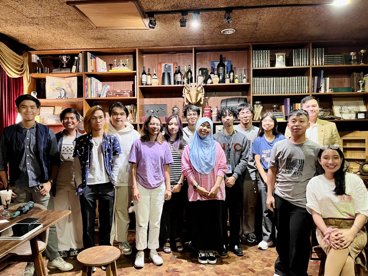 HirayaNetwork's tweet photo. Our @HirayaNetwork Contributors went all the way to Baguio (a 5-6 hour trip from Manila) to connect with the community, share insights, and dive into the world of @Aptos! 🟢⚫️ It was an amazing evening of real talk, new friendships, and all things Web3.

Where should we go next? https://t.co/ij2LQGulzu
