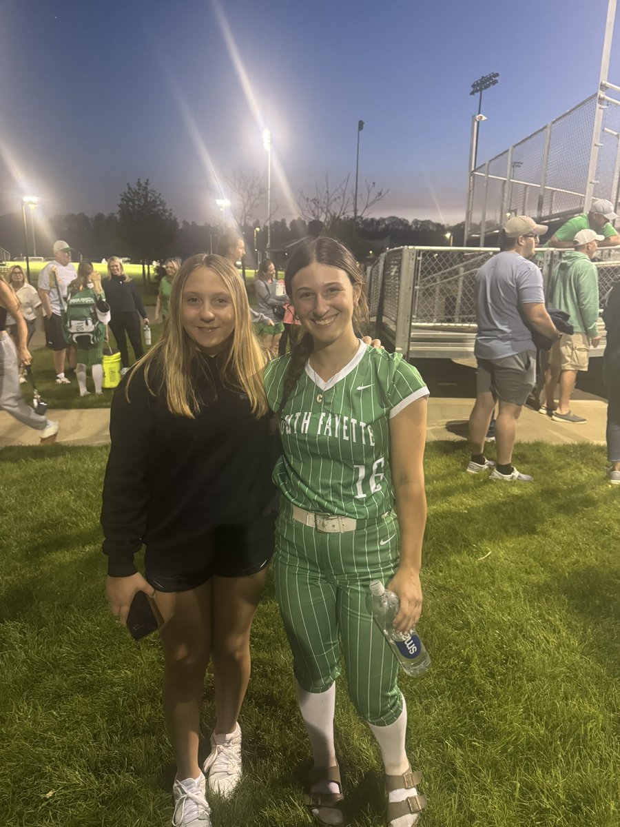 Softball under the lights tonight as the <a href="/SFsoftballLions/">South Fayette Softball</a> got a big section W  !! My friend and training partner <a href="/CameronV2026/">Cameron Valentino</a>  with a huge Double late in the game and <a href="/CoachO_11/">Olet Stasko</a> got her 100th win! Love to support my squad!