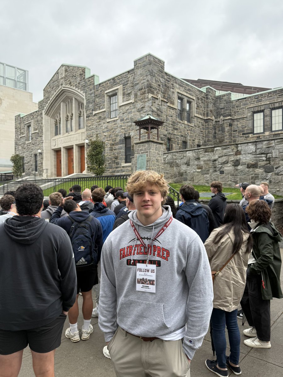 _ryanmurr's tweet image. Thank you @CoachPetrarca for having me at Fordham on Saturday! I had a great time at the spring game! @_CoachBurns @CoachJustin10
