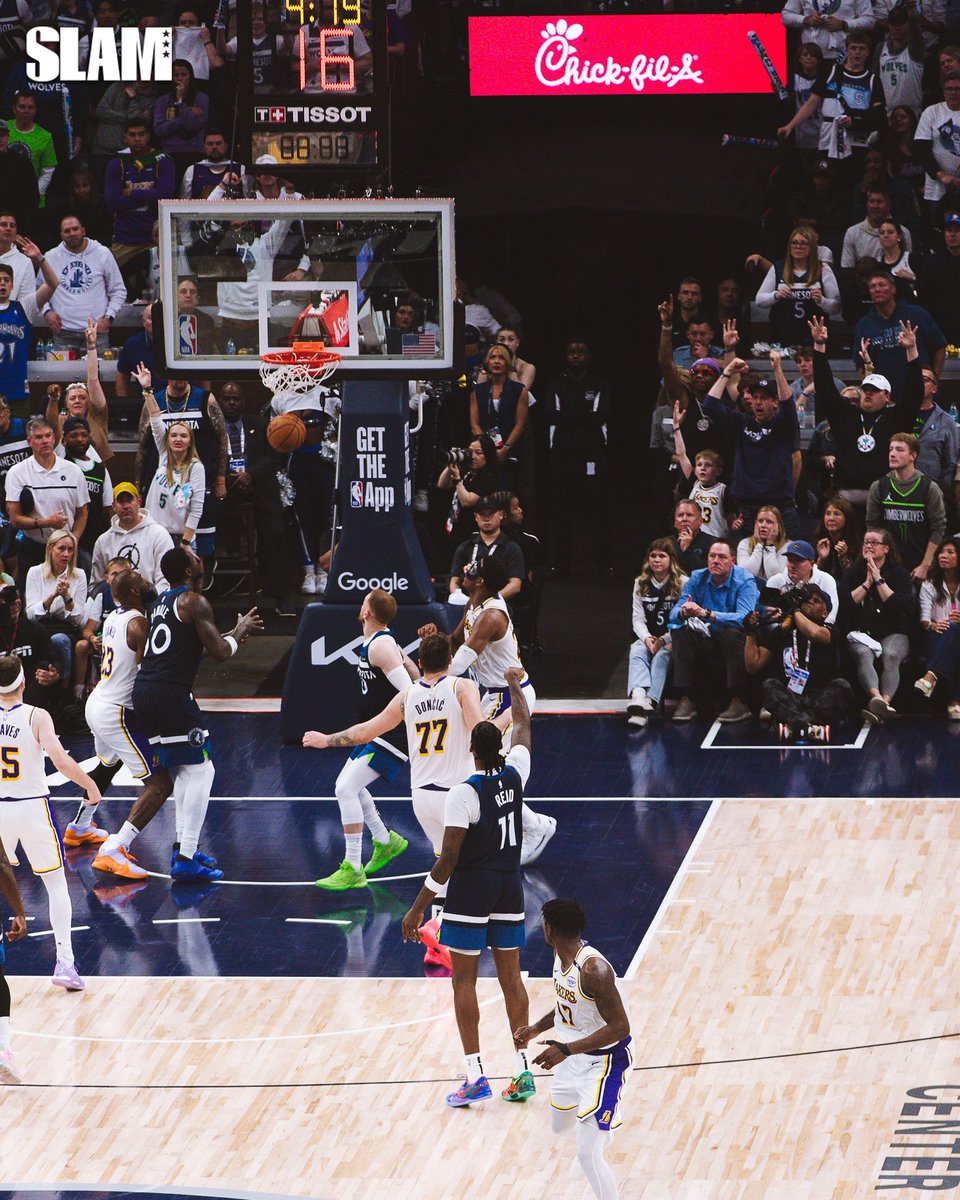 _BryanChow's tweet photo. Game 4. Target Center https://t.co/5IO9GAjkV6