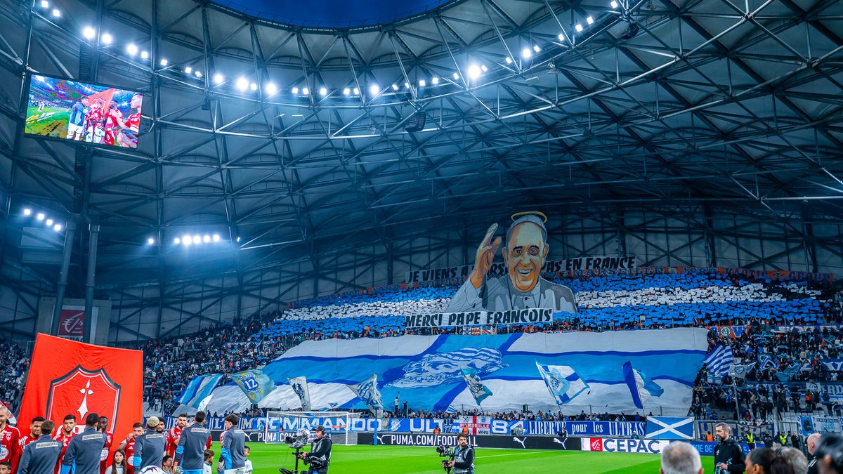 StatsOmp's tweet image. 🏟️ Le Vélodrome a atteint le million de supporters cumulés pour la 3è saison de suite. 

Fait unique dans l&apos;histoire du football en France 🇫🇷.

toute l&apos;affluence 👉statsomp.fr/supporters/lig…