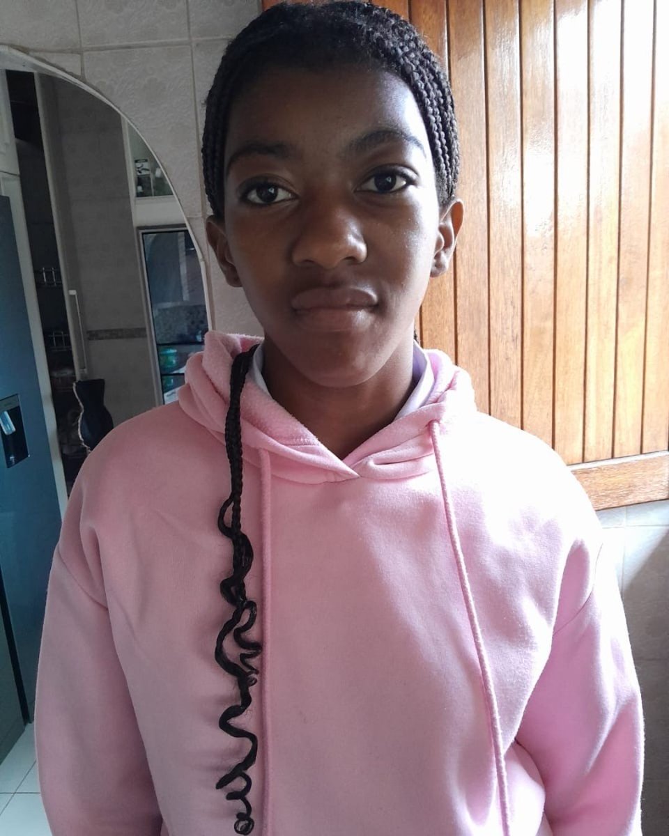 dkms_africa's tweet photo. Noluthando was a joyful girl who loved puppies 🐶. In 2024, she was diagnosed with Aplastic Anaemia 🩸.

Now she needs a stem cell donor to survive. You could be her match. 💪❤️

Register today 👉https://t.co/iolnvCBHYU

#SaveNoluthando #StemCellDonor #DKMSAfrica https://t.co/n5CEZEQdb2