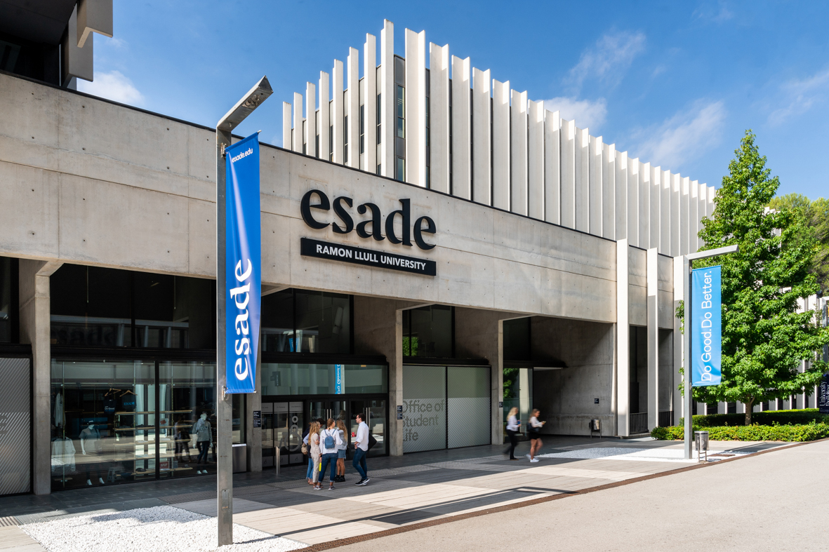 Querida #EsadeFamily, ya se ha restablecido el suministro eléctrico en todos nuestros campus: Sant Cugat, Barcelona y Madrid.

Las clases se reanudan esta mañana con normalidad, dentro de lo posible, mientras que los exámenes previstos para hoy quedan cancelados. Para facilitar