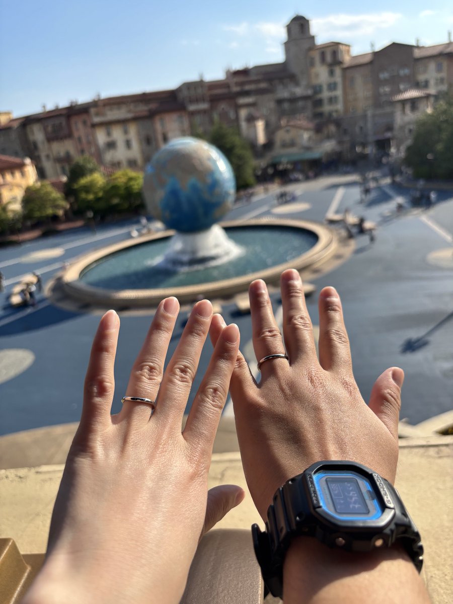 cafegrangran's tweet photo. 私事ですが、ウェザプラのデビューから3日目の本日、至福の日に入籍しました💍

これからはひなたちゃん🌟🚀推しの妻と一緒にウェザプラが好きでディズニーが好きで馬が好きで幸せな家庭を築いていこうと思います！

 #見ていルカ
 #あっぱれ配信中 https://t.co/piWv8USc6r