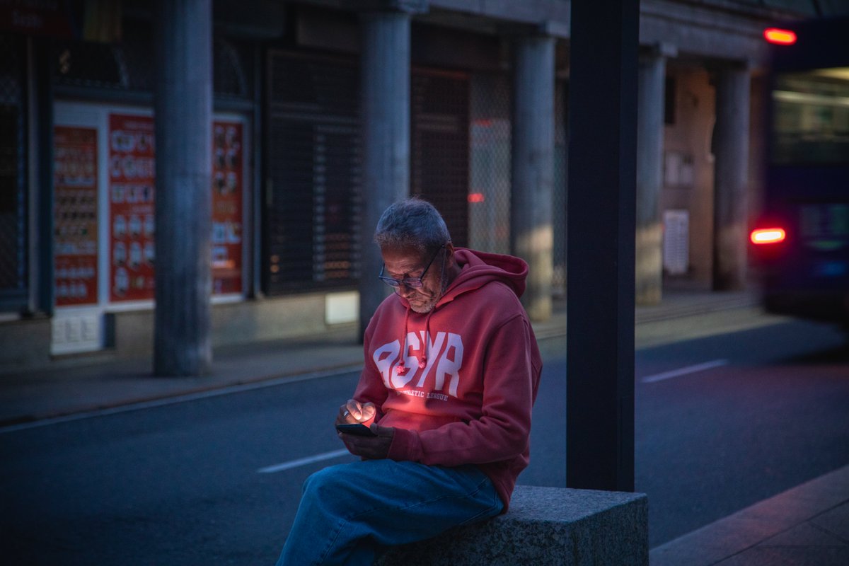 Yandry_kw's tweet photo. Vivimos una escena que nos removió por dentro. Coruña, normalmente llena de luz y vida, quedó sumida en la oscuridad y el silencio tras el gran apagón que afectó a toda España. 📸

#apagonespana #apagon #ApagonNacional #Coruna #acoruña #coruña https://t.co/LAUUIBFtFX