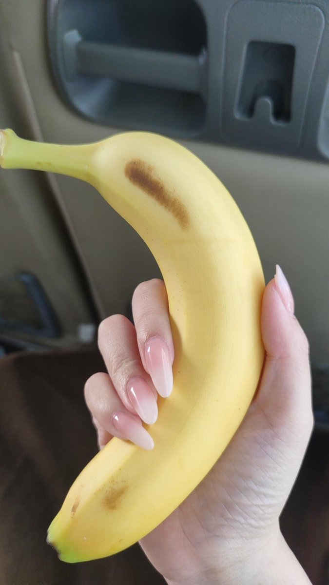 话说这种弯的是什么感觉呢？我的粉丝里有没有弯的让我看看？ https://t.co/S4QaxDjQHf