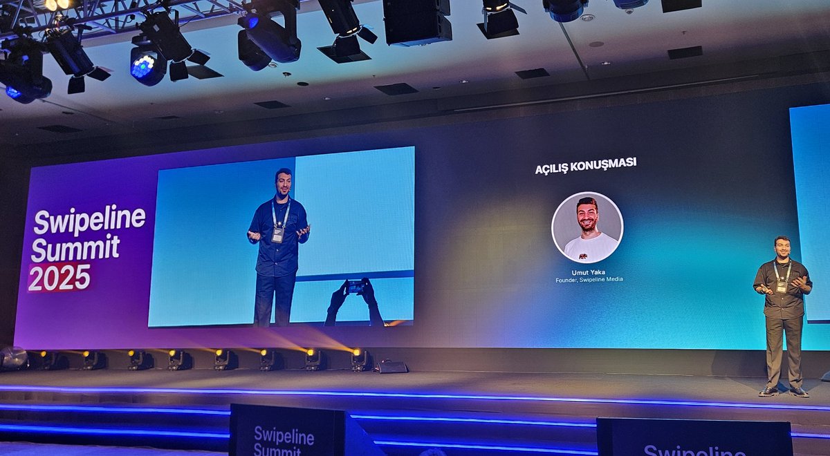 Swipeline Summit 2025 ikinci günü <a href="/umutyakaa/">Umut Yaka</a>'nın açılış konuşması ile başladı. <a href="/Swipeline_tr/">Swipeline TR</a> geçen sene olduğu gibi bu sene de bu kadar insanı Antalya'da getirmeyi başarmış 👏👏👏