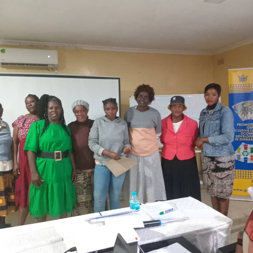 Gender Links (@genderlinks) on Twitter photo Empowering Kadoma's waste management sector. Gender Links' Backstopping workshop strengthens bookkeeping, market linkages & M&E for women, men & youths. Boosting economic empowerment & sustainable livelihoods! #WasteManagement #GenderEquality <a href="/MoLGPWZim/">Ministry of Local Government and Public Works</a> SUPPORTED BY: <a href="/SwedeninZW/">Sweden in Zimbabwe ๐ธ๐ช</a> Empowering Kadoma's waste management sector. Gender Links' Backstopping workshop strengthens bookkeeping, market linkages & M&E for women, men & youths. Boosting economic empowerment & sustainable livelihoods! #WasteManagement #GenderEquality <a href="/MoLGPWZim/">Ministry of Local Government and Public Works</a> SUPPORTED BY: <a href="/SwedeninZW/">Sweden in Zimbabwe ๐ธ๐ช</a>