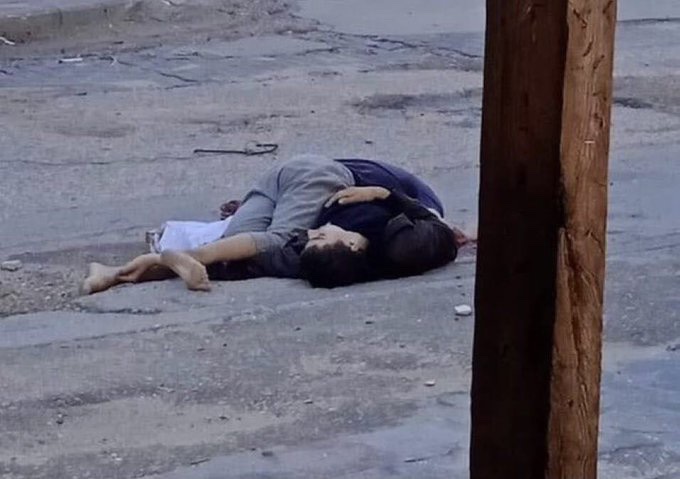 Help_Mazlum2's tweet photo. Eyy Müslümanlar!

Kusura bakmayın ama ağzınızın tadını kaçırmaya geldim çünkü #GazzedeÇocuklarÖldürülüyor https://t.co/wVgrDh247L