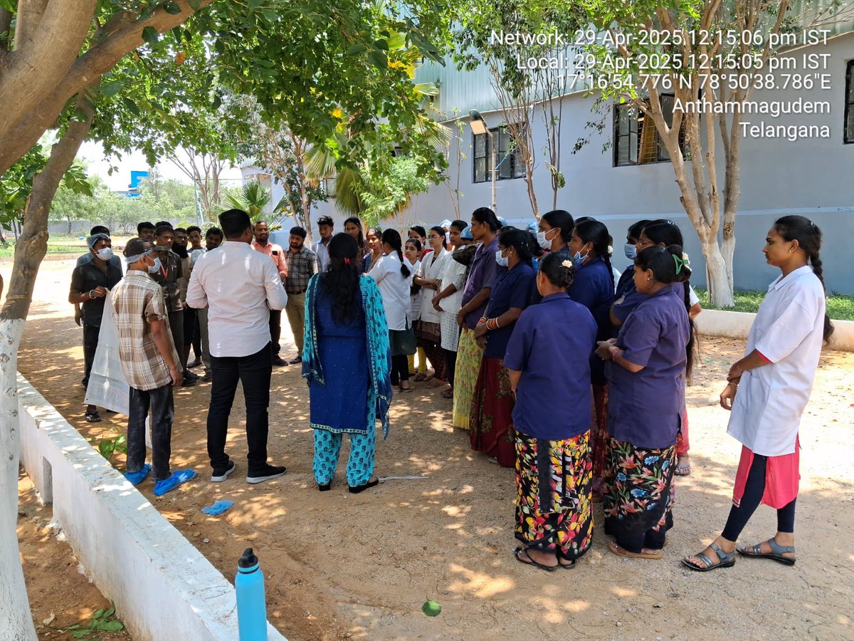 MalkajgiriCop's tweet photo. #SheTeam_Rachakonda conducted an impactful #Awareness_Programme at Varsha Bioscience and Technology Company, Choutuppal.
The session covered crucial topics including:
✅ Introduction to She Teams
✅ Good Touch & Bad Touch
✅ Street Harassment
✅ Human Trafficking
✅ Child Labour
✅ Anti-Ragging Act
✅ Gender Sensitisation
✅ Importance of CCTV Cameras
✅ Cyber Crime Offences & Loan App Frauds
✅ Real-life Case Studies
👥 A total of 65 members actively participated and were sensitised on these important safety issues.
📞 In case of any distress or emergency, citizens were advised to dial 100 for immediate Police assistance.
💻 For cyber-related complaints, the helpline 1930 was shared.
#SheTeamRachakonda #AwarenessProgramme #CyberSafety #WomenSafety #GenderSensitisation #ChildProtection #SayNoToHarassment #RachakondaPolice