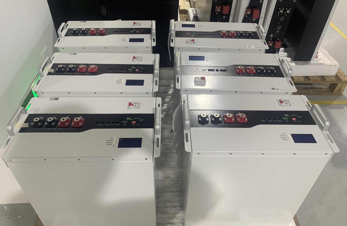 Vnassa187's tweet image. Rack mounted lithium battery 
Model:
51.2V 100AH 
51.2V 200AH 
51.2V 300AH 

alibaba.com/product-detail…

Factory price
Provide a 10-year warranty

#lithium #lithiumcell #solarbattery #solarenergy #solarinstallation #lithiumionbattery #LiFePo4battery #rackmountedlithiumionbattery