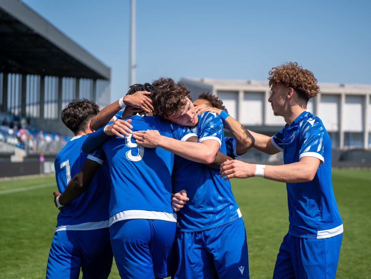 usldunkerque's tweet photo. 📊 L’équipe réserve prend la tête de Régional 2 après une victoire 3-0 à domicile dimanche, avec un doublé Benny Eguge et une réalisation de Luka Evrard ! ✅

🔜 Prochain rendez-vous, ce dimanche à Lambersart ⚡️

#TeamUSLD

📸 @ArthurBrgn_Pro https://t.co/TV33sS2kzM
