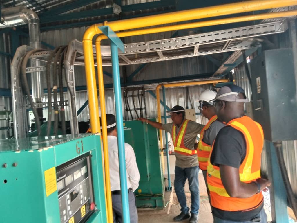 odatiwamedia's tweet photo. The Ondo State Government is advancing efforts to improve electricity supply by exploring partnerships for Independent Power Plants (IPPs) using Compressed Natural Gas (CNG) turbines. As part of this initiative, the Special Adviser on Power, Engr. (Dr.) Johnson Jaiyeola Alabi, https://t.co/TRPfpnYBNG