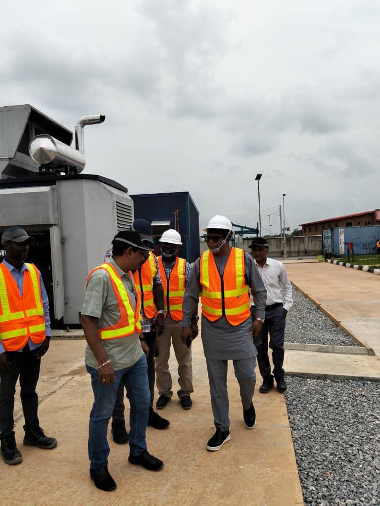 odatiwamedia's tweet photo. The Ondo State Government is advancing efforts to improve electricity supply by exploring partnerships for Independent Power Plants (IPPs) using Compressed Natural Gas (CNG) turbines. As part of this initiative, the Special Adviser on Power, Engr. (Dr.) Johnson Jaiyeola Alabi, https://t.co/TRPfpnYBNG
