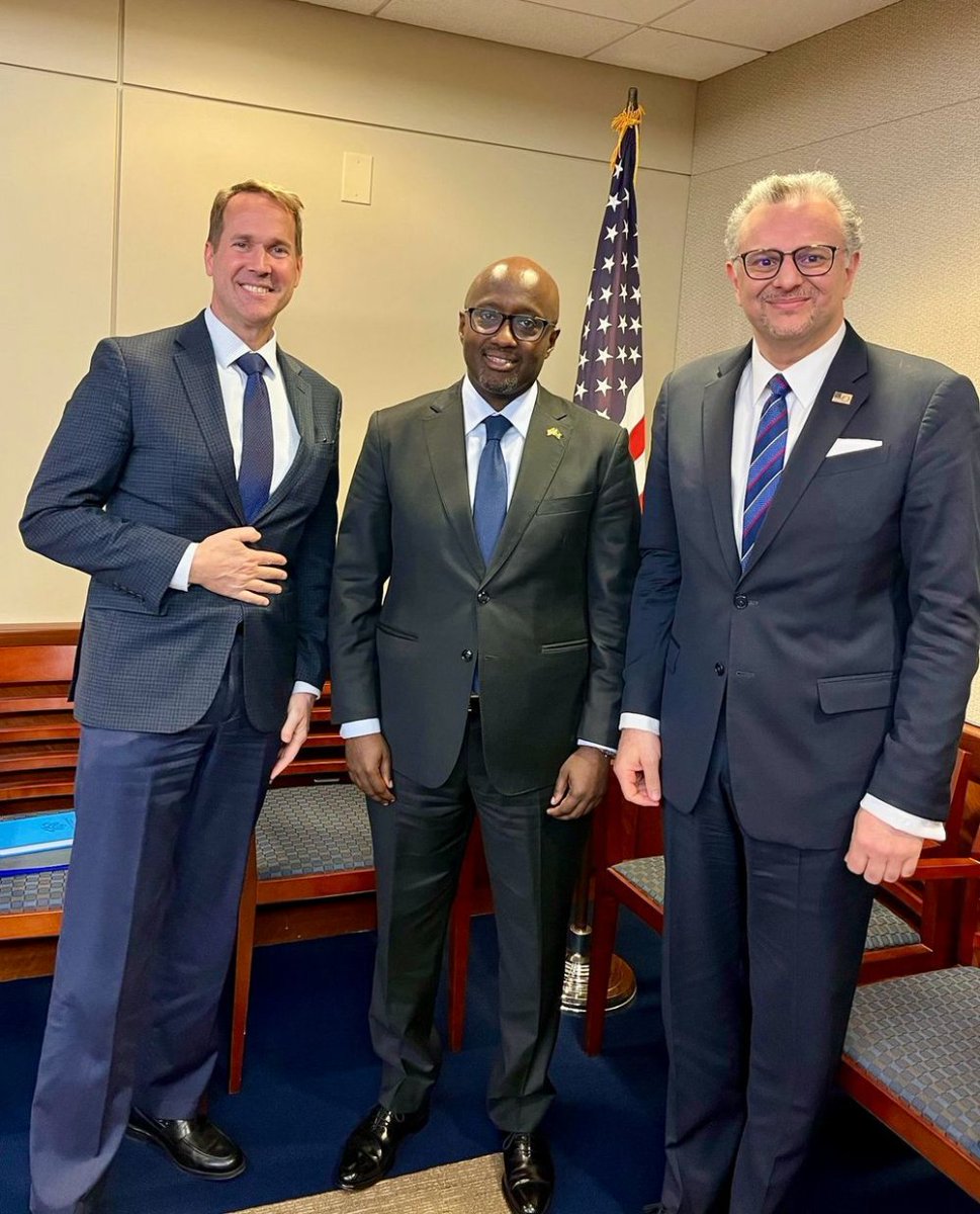 Guverinoma y’u Rwanda n’iya Leta Zunze Ubumwe za Amerika ku wa 28 Mata 2025 zatangiye ibiganiro byihariye bigamije kongerera imbaraga ubufatanye bw’impande zombi mu nzego zitandukanye.