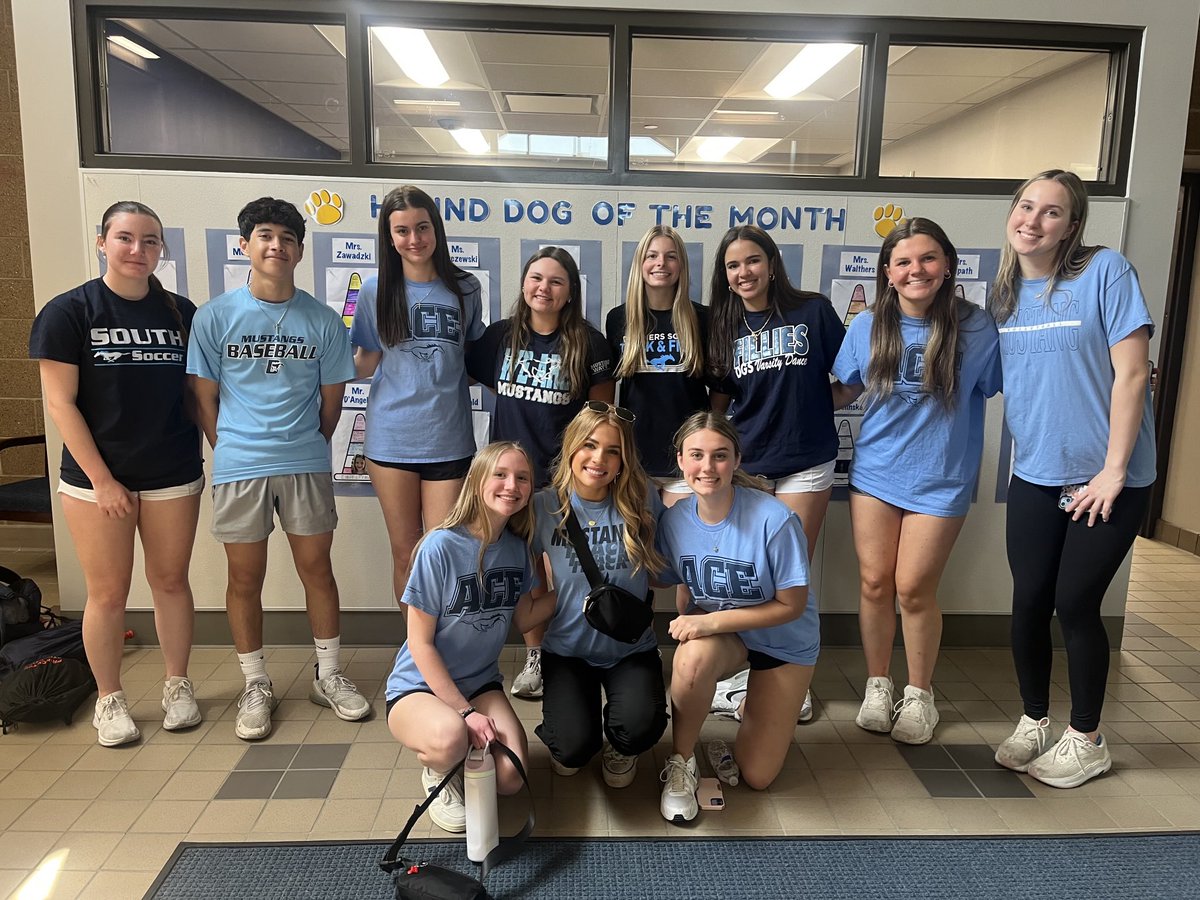 Hillcrest School (@hillcrest_58) on Twitter photo Loved hosting the ACE Stampede! Athletes Committed to Excellence= role models for our Ss! Bonus seeing former Hound Dogs continuing to thrive. Keep doing great things! #dg58pride #pawsome58 💙<a href="/DGSSports/">DGS Athletics</a> <a href="/DGS_Football/">DGS Football</a> <a href="/dgsvball/">Downers Grove South Girls Volleyball</a> <a href="/DGSouthTF/">DGS Track & Field</a> Loved hosting the ACE Stampede! Athletes Committed to Excellence= role models for our Ss! Bonus seeing former Hound Dogs continuing to thrive. Keep doing great things! #dg58pride #pawsome58 💙<a href="/DGSSports/">DGS Athletics</a> <a href="/DGS_Football/">DGS Football</a> <a href="/dgsvball/">Downers Grove South Girls Volleyball</a> <a href="/DGSouthTF/">DGS Track & Field</a>