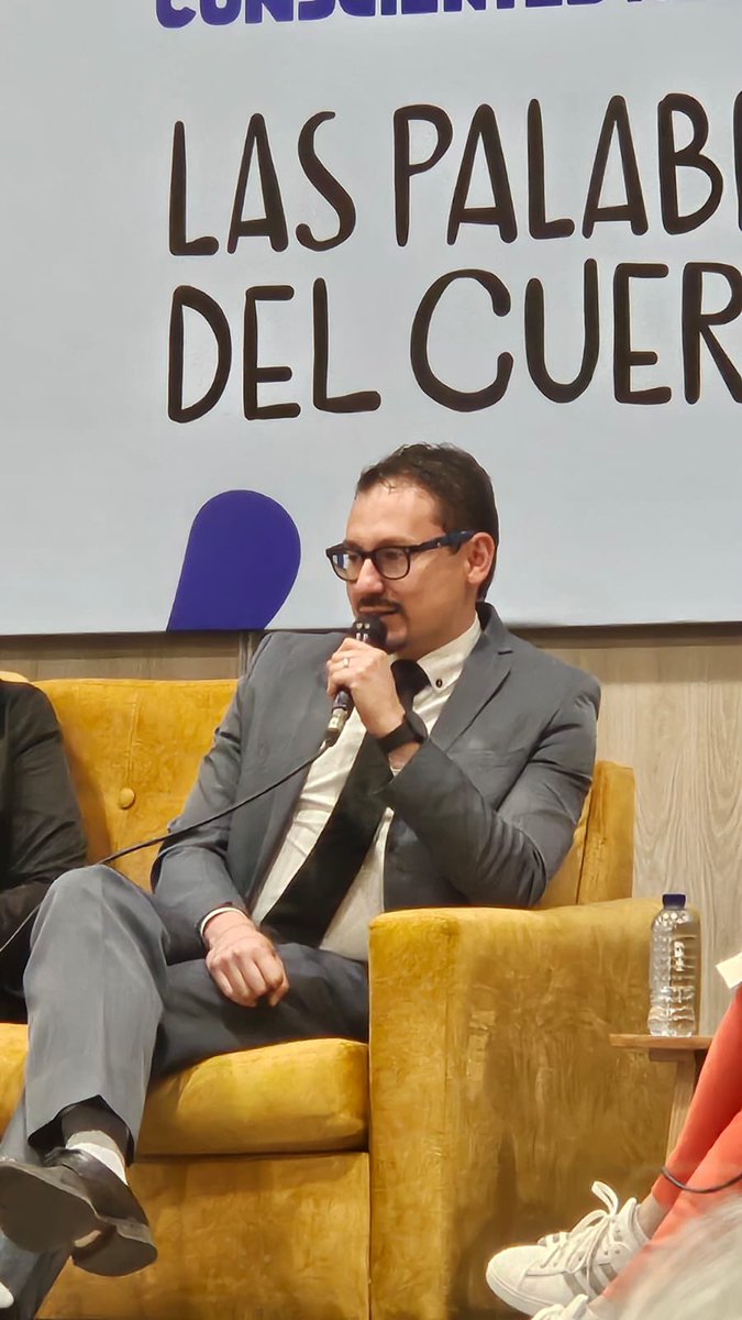 HospitalUNAL's tweet photo. 2do conversatorio en el marco de la presentación de los ECBE en FILBO. Autores hablaron sobre la cultura de la evidencia y la experiencia clínica que estos documentos proyectan hacia los desenlaces en salud, la formación e investigación.
#ECBE un sello @MedicinaUNAL HUN https://t.co/OBZDRIrdTY