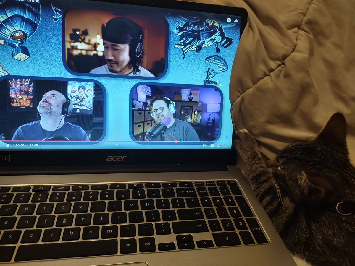 Hai oomftuals this image is from last night but is a pretty accurate summary of what ive been up to