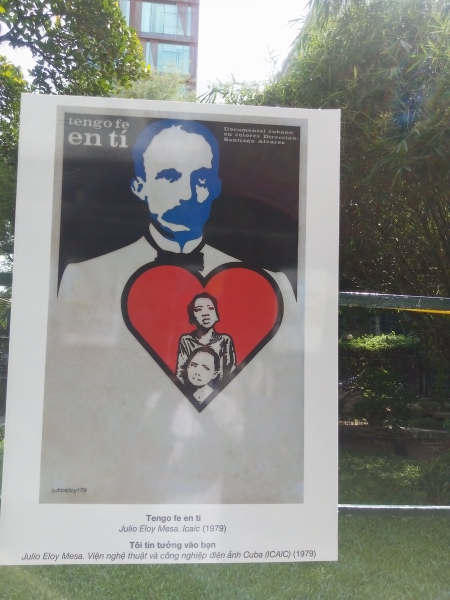 SalvadorValdesM's tweet photo. En la apertura de una muestra de carteles de importantes artistas gráficos cubanos de la década de los años 60 y 70 que abordan la realidad vietnamita de entonces. Me acompañó en la misma la Vicepresidenta de Vietnam cra. Vo Thi Anh Xuan.
@DiazCanelB 
@BrunoRguezP 
@PartidoPCC https://t.co/0PwGNOa9s3