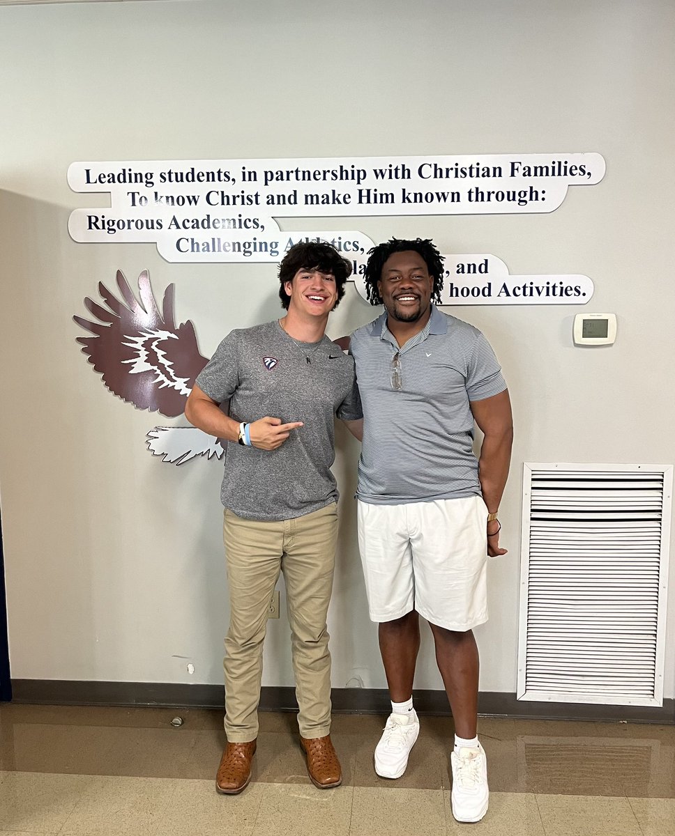 Thanks for stopping by today <a href="/CoachTySharkNix/">Ty Nix</a>  was great to hear what y’all have <a href="/BelhavenFB/">Belhaven Football</a> !
<a href="/CoachHam86/">Trent Hammond</a> <a href="/CoachHerry/">Andrew Herrington</a> <a href="/TCPSAthletics/">TCPS Athletics</a>