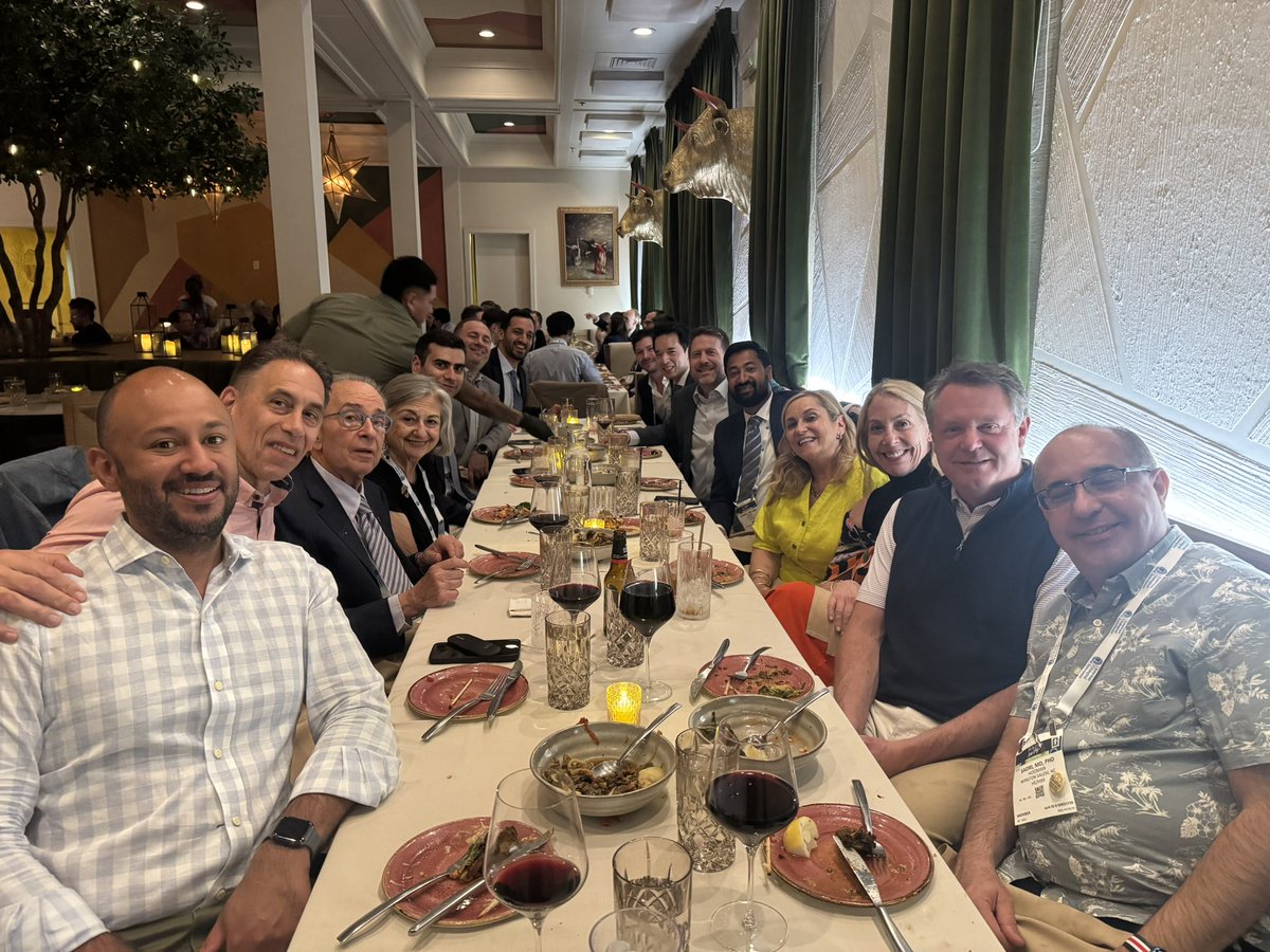 Are you interested in Andrology or Male Infertility? Check out the <a href="/SSMR_malefactor/">Society for the Study of Male Reproduction</a> Banquet! Every year they put on a sold out banquet where fellows can meet program directors, fellowship directors and colleagues can mingle &amp; catch up! #AUA25