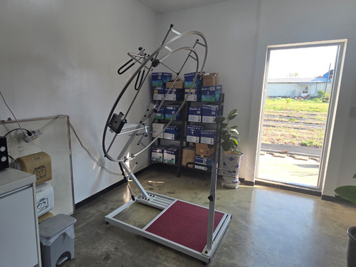 Proswing_Inc's tweet image. 요즘 회사에 #프로스윙204 설치 하여 직원 및 임원들이 같이 사용하여 회사 분위기까지 좋아졌습니다.^^

제품문의:1899-6637
proswing.kr
#골프연습머신 제조 (주)프로스윙

#프로스윙기 #싱글골퍼연습기 #골프스윙교정기 #골프스윙궤도교정 #골프스윙자세교정기