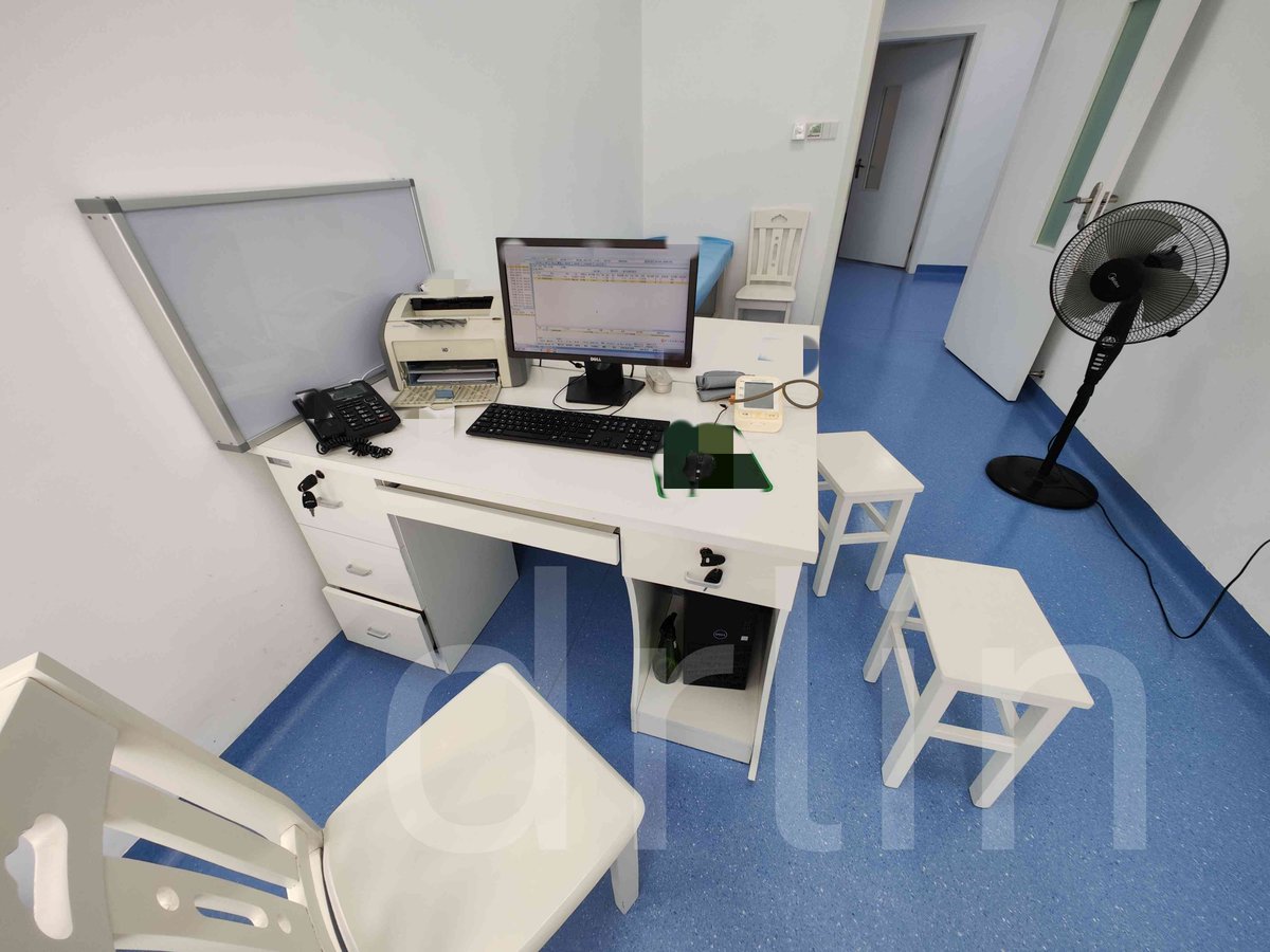 下乡最近，病人好少，常规门诊检查里面加入特殊检查，应该没人发现吧🤣有人要挂号吗