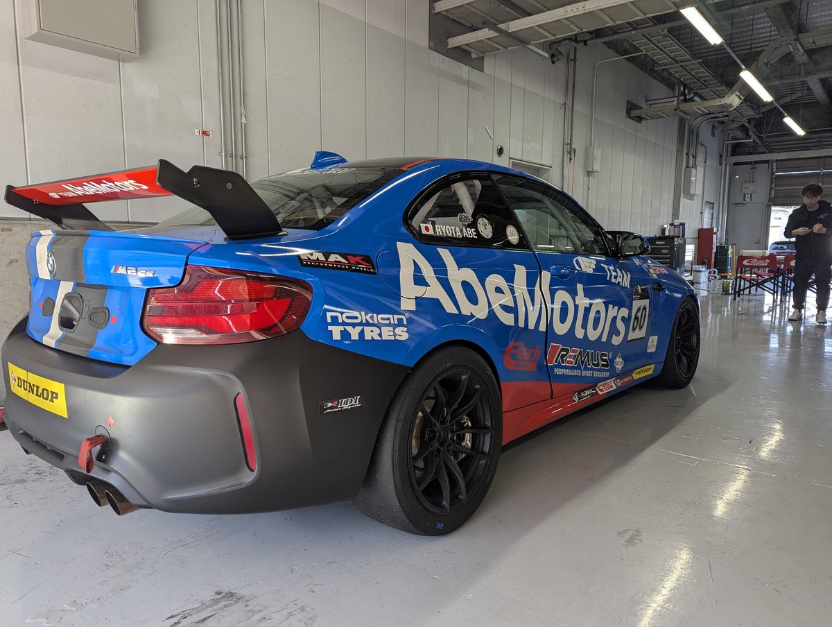 Takeshi_0022's tweet image. 本日も鈴鹿なり。
M2CS Racingのテストです。
#武士塾 #abemotors #abeshokai