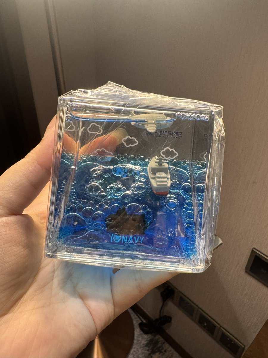 leetaeyongpabo's tweet photo. 前一天给ncpt画了小插画,第二天收到了幸运的礼物🎁
#태용과함께항해중
#taeyong
#tyongya
#ncpt https://t.co/gWbwjCInN4