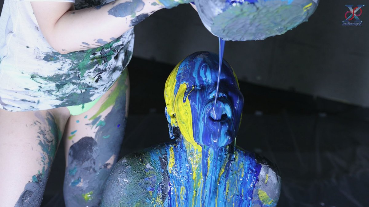 FANTIA 3000円プランにて
「白黒顔面突っ込みクイズ&amp;壮絶なペイント責め①」(桃井桃・汐見唯 出演)
第三カメラアングル　バージョン公開!

2025/5/31まで(それ以降はバックナンバー)

fantia.jp/posts/3406084