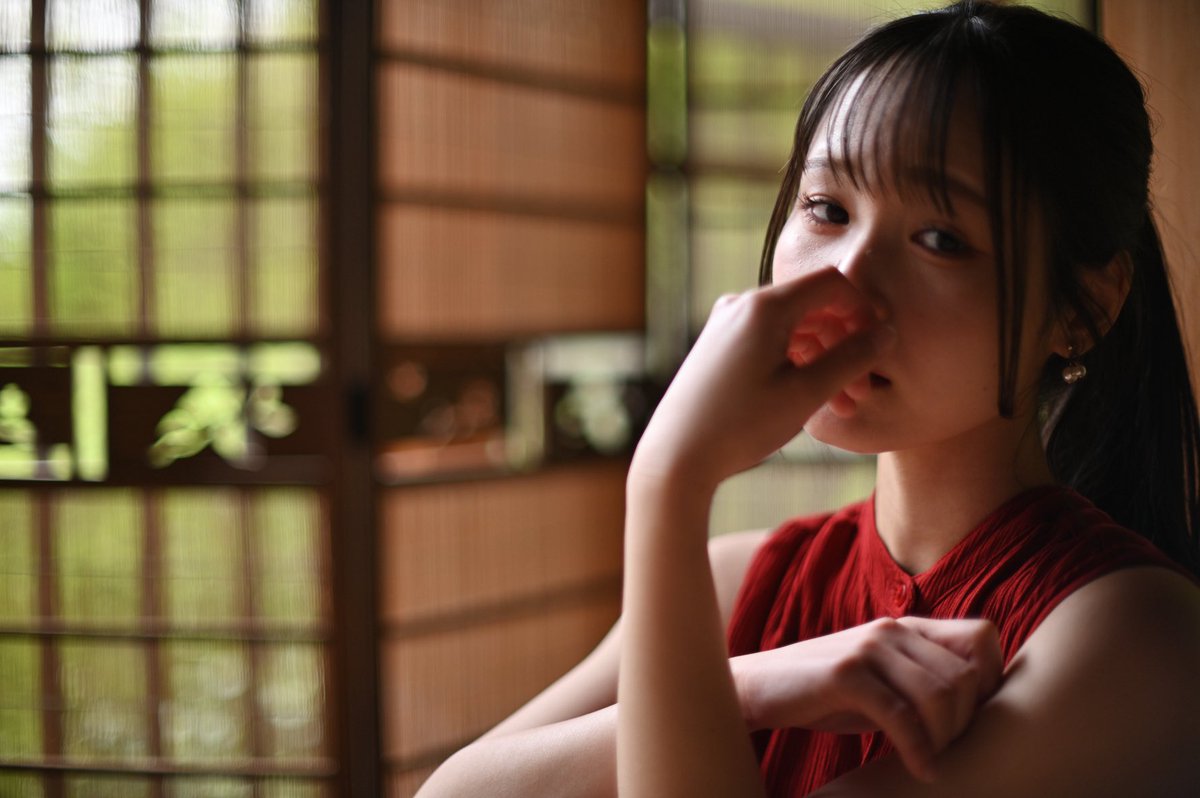 o_san_ver03's tweet image. #shinya写真教室 福岡開催会
モデル:春日久瑠実さん
山の中の古民家での撮影です、
背景が悩ましかったのですが、簾衝立があったので画が作れました
@_st_1972 @kuuurumin321
@s_photoclass
#写真が好きな人と繋がりたい #ポートレート #高橋伸哉 #春日久瑠実 #くーちゃん