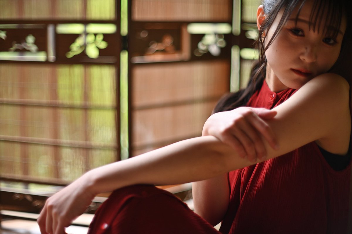 o_san_ver03's tweet image. #shinya写真教室 福岡開催会
モデル:春日久瑠実さん
山の中の古民家での撮影です、
背景が悩ましかったのですが、簾衝立があったので画が作れました
@_st_1972 @kuuurumin321
@s_photoclass
#写真が好きな人と繋がりたい #ポートレート #高橋伸哉 #春日久瑠実 #くーちゃん