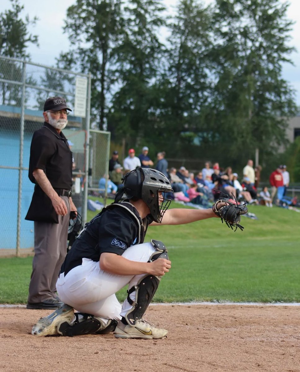 MrMaxPrice's tweet photo. The most selfless player I’ve ever met. He’s among the main reasons we’re 16-0 heading into the last 4 weeks of the season. All this despite only having appeared in a few innings.

In two months, he’ll be representing 🇺🇸 with an M4 in his hands.

I wish every team had an Austin. https://t.co/9VMNSgr6Ge