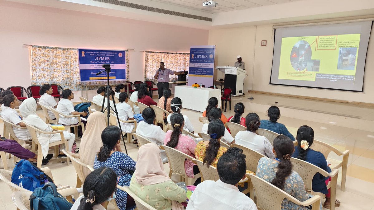 OfficialJipmer's tweet image. Day 5 of Fire Safety Awareness Week at JIPMER! 🚒
Quiz, poster competition & discussions on hospital fire safety 🔥
55+ Nursing students participated with great enthusiasm! 🏥
Building a safer tomorrow. 🌟
#FireSafety #JIPMER #JIPMERPRO