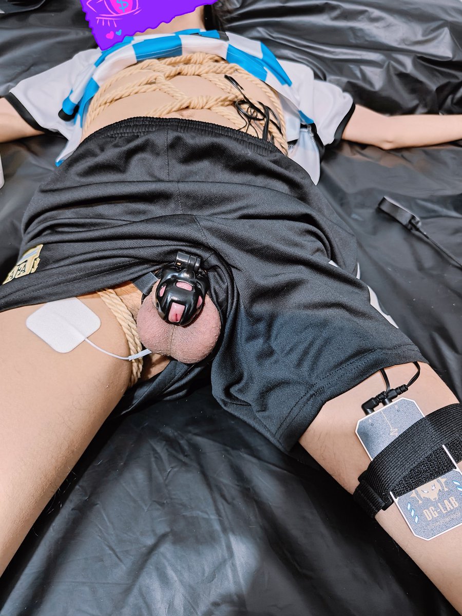 堵嘴 郊狼 锁🔒 真是绝配 #郊狼电击 #sm #堵嘴 #捆绑 #锁奴