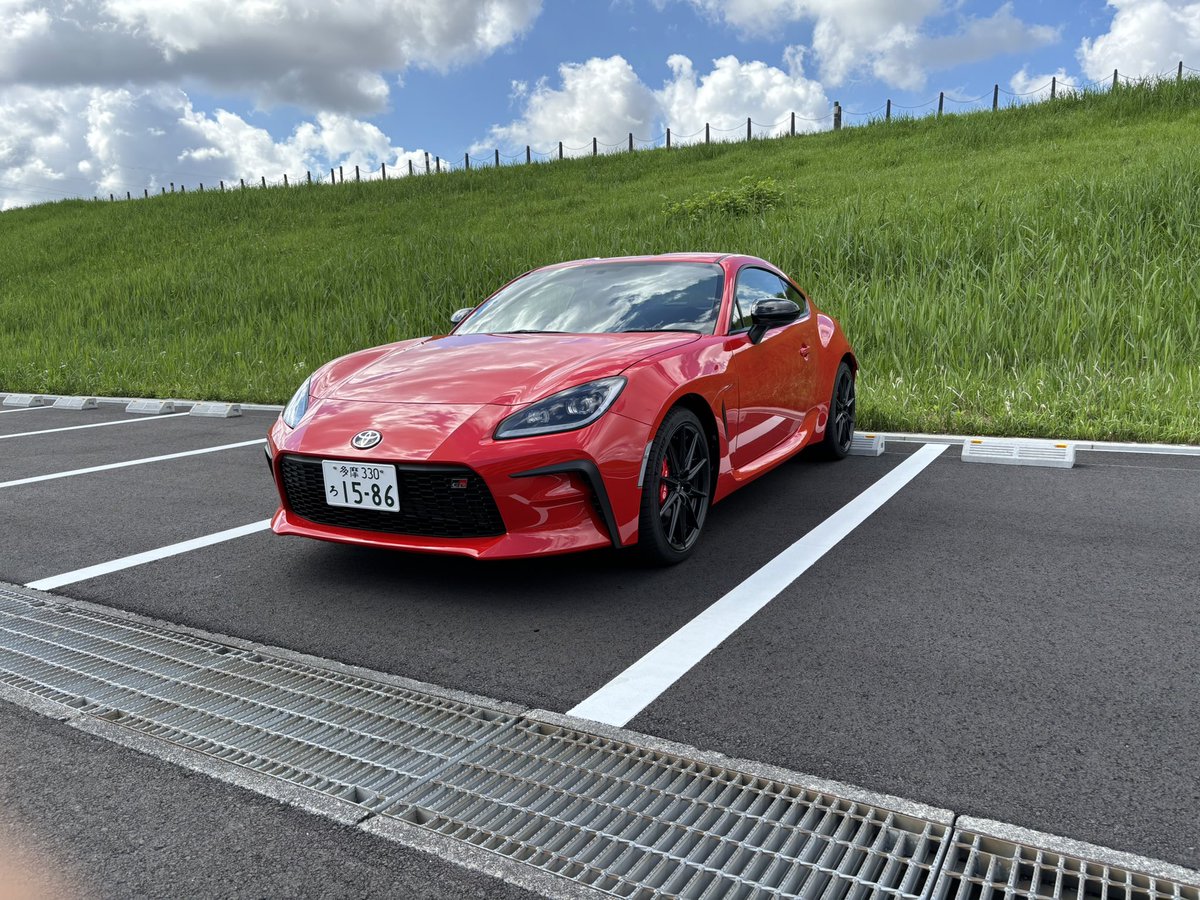 ハチロク助 tweet media